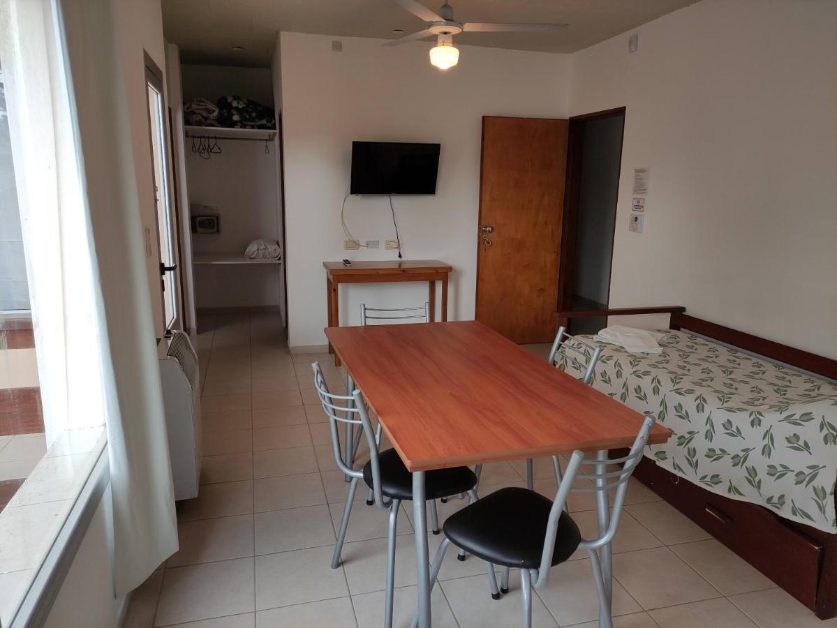 Hosteria Ymaz Villa Gesell Exterior photo