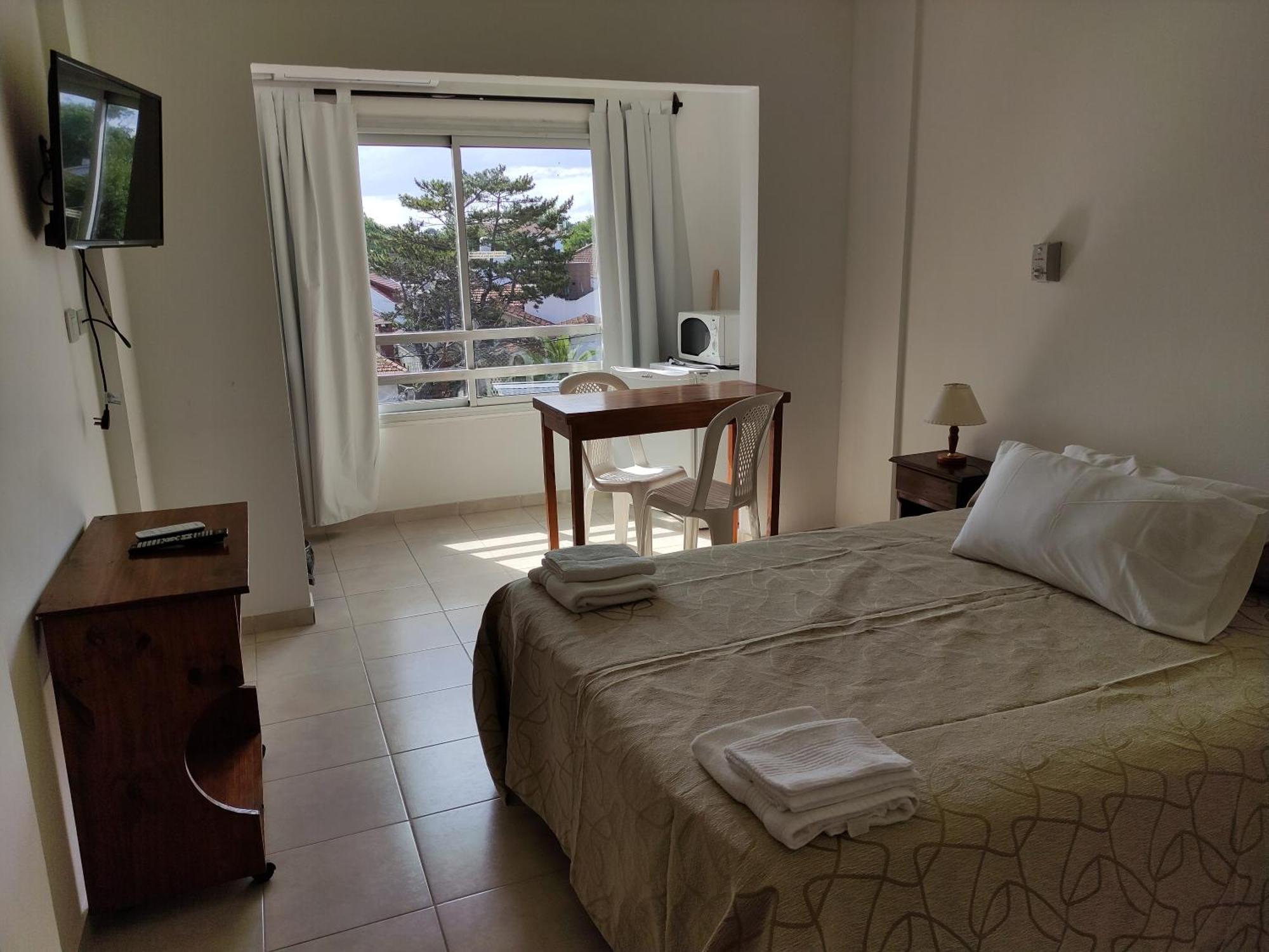 Hosteria Ymaz Villa Gesell Exterior photo